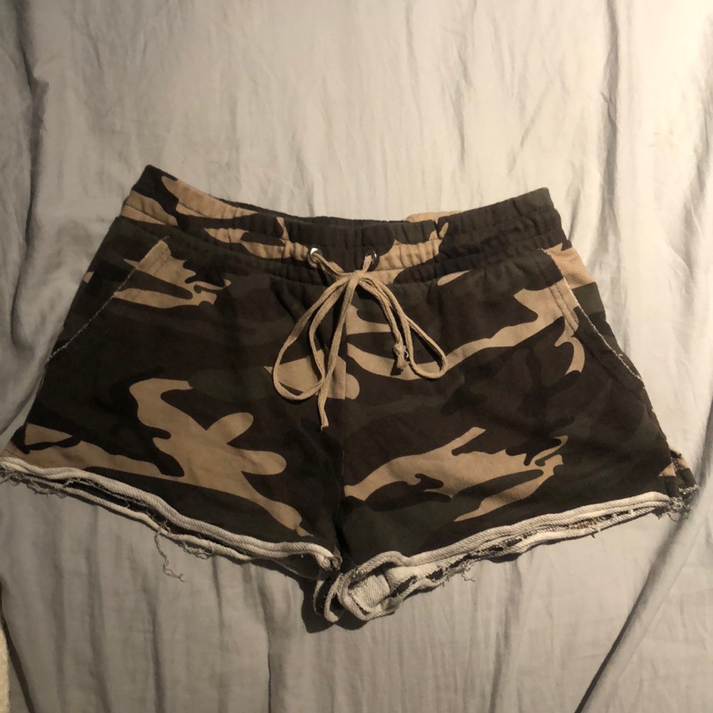 women’s camouflage shorts